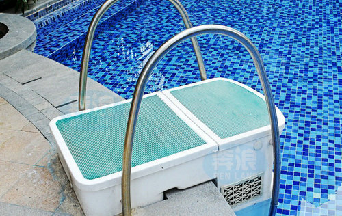 德阳游泳池安装这种壁挂泳池设备，打理泳池更省心